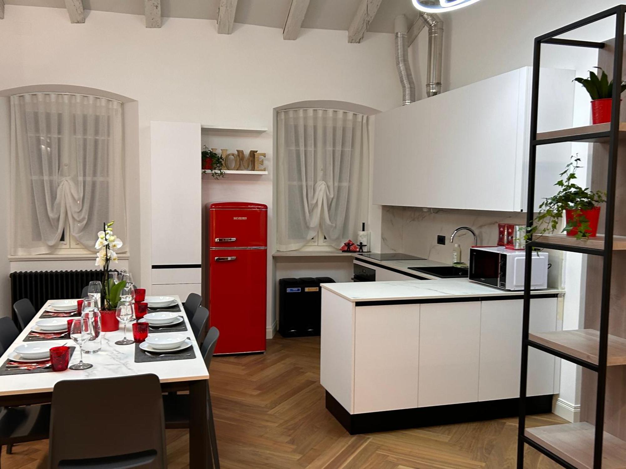 טריאסטה Casa Romano Suites מראה חיצוני תמונה